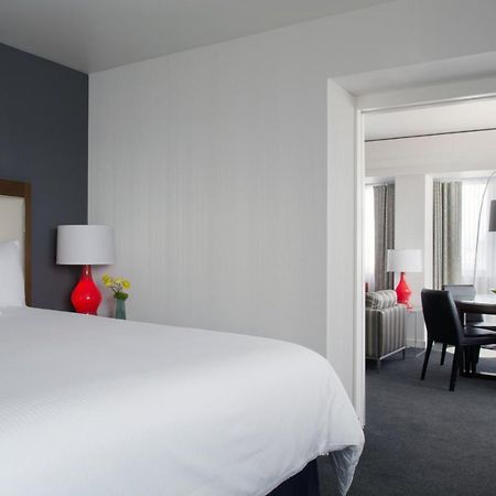 Hotel Murano Tacoma Zewnętrze zdjęcie A suite at the Hotel Commonwealth