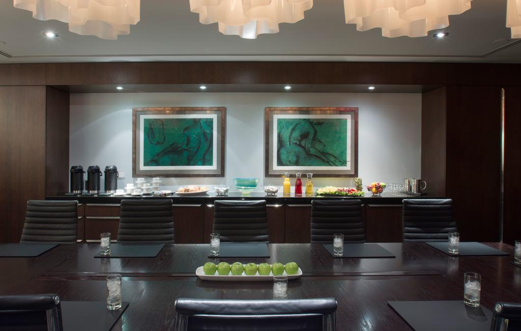 Hotel Murano Tacoma Zewnętrze zdjęcie The lounge at the airport