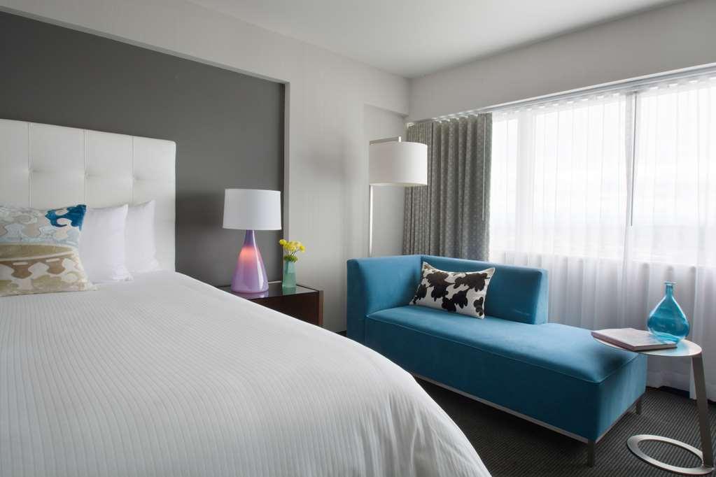 Hotel Murano Tacoma Pokój zdjęcie A room at the Hotel Commonwealth